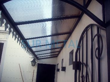 Acceso a jardín